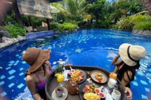 Floating Breakfast